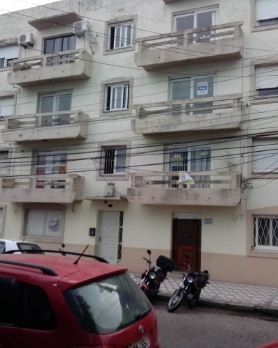 Um apartamento sob o nº 301 (trezentos e um), situado no 2º andar ou 3º pavimento, do Edifício situado na rua General Canabarro, nº 326 (trezentos e vinte e seis), no flanco norte do bloco, com a área própria coberta de 77,6250m²